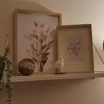 Glicine & Oda ve Kahvaltı
